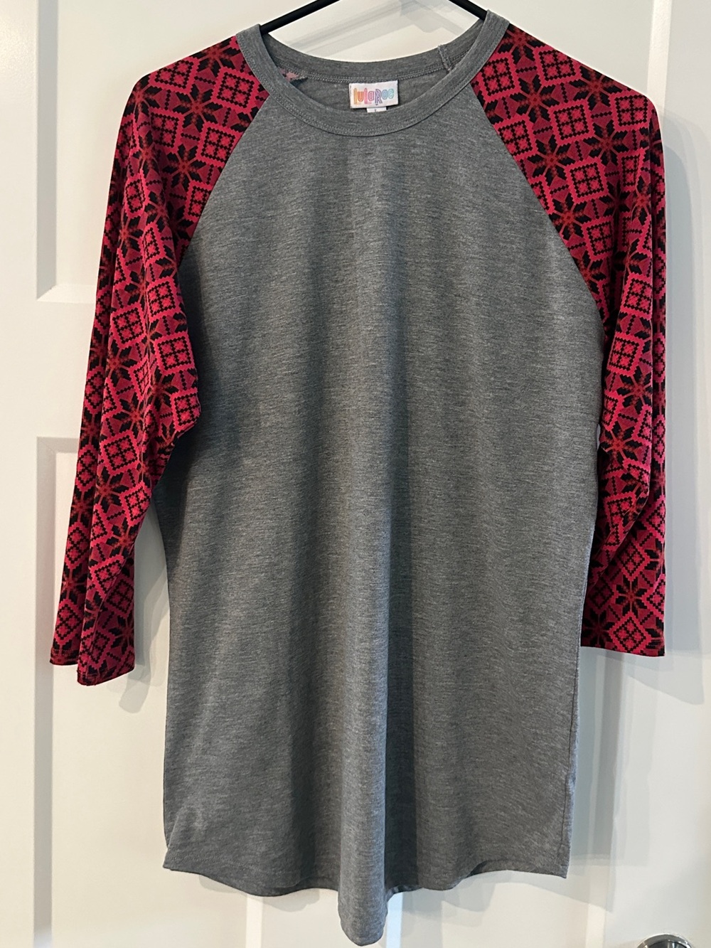 Lularoe Randy Women’s baseball t-shirt size Large